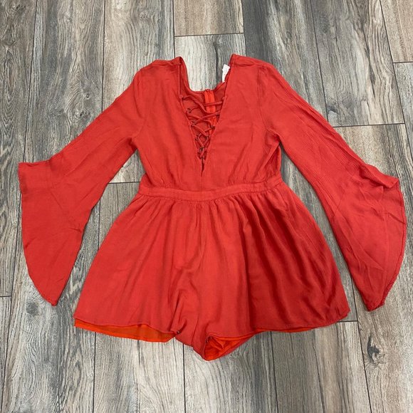 DANCE AND MARVEL RUFFLE SLEEVE ROMPER - Picture 3 of 7
